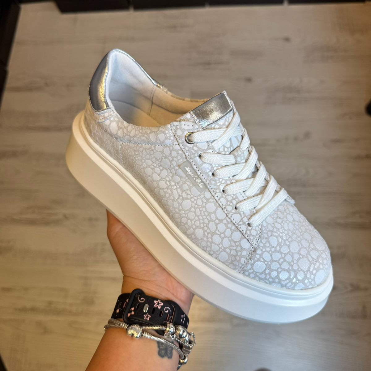 Pantofi din piele naturală pentru femei, marca Angel Blue – eleganți, confortabili și rezistenți COD 836