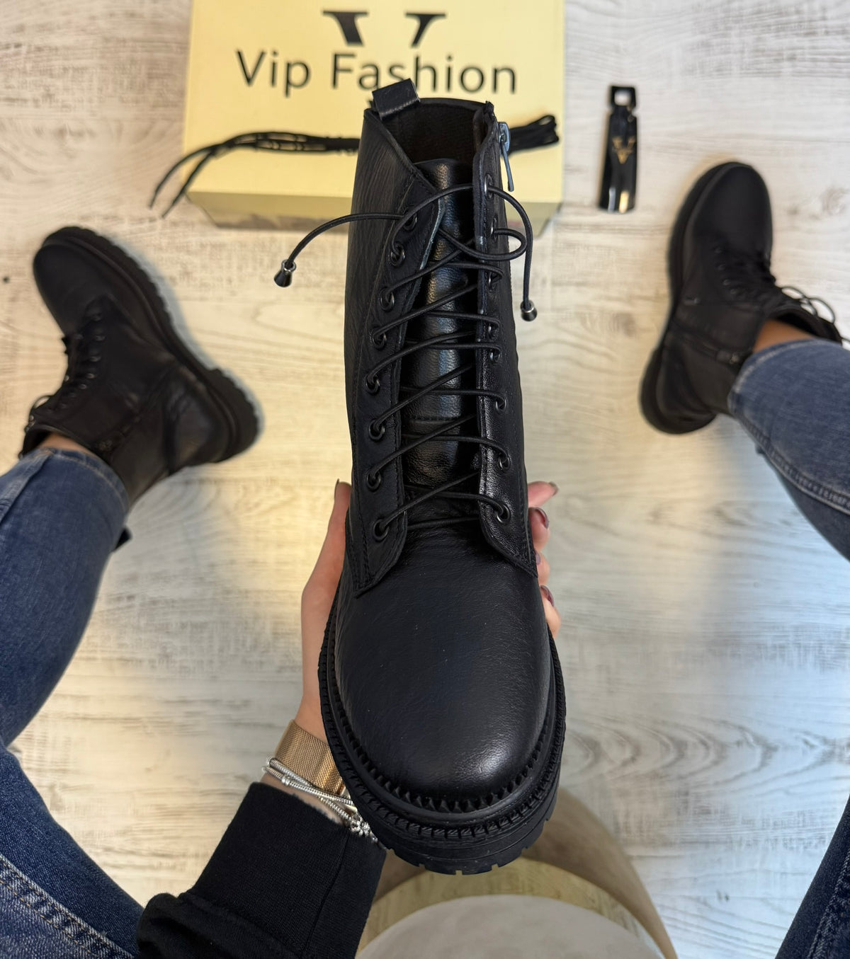 Ghete din piele naturală pentru femei,  confortabile și rezistențente COD 883