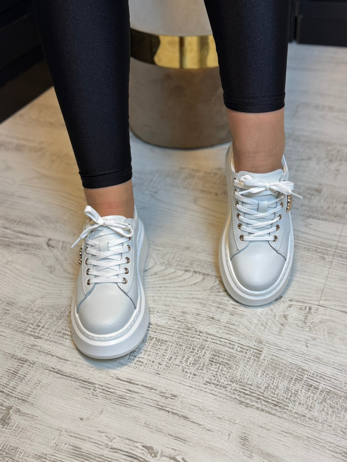 Pantofi din piele naturală pentru femei, marca Angel Blue – eleganți, confortabili și rezistenți COD 837