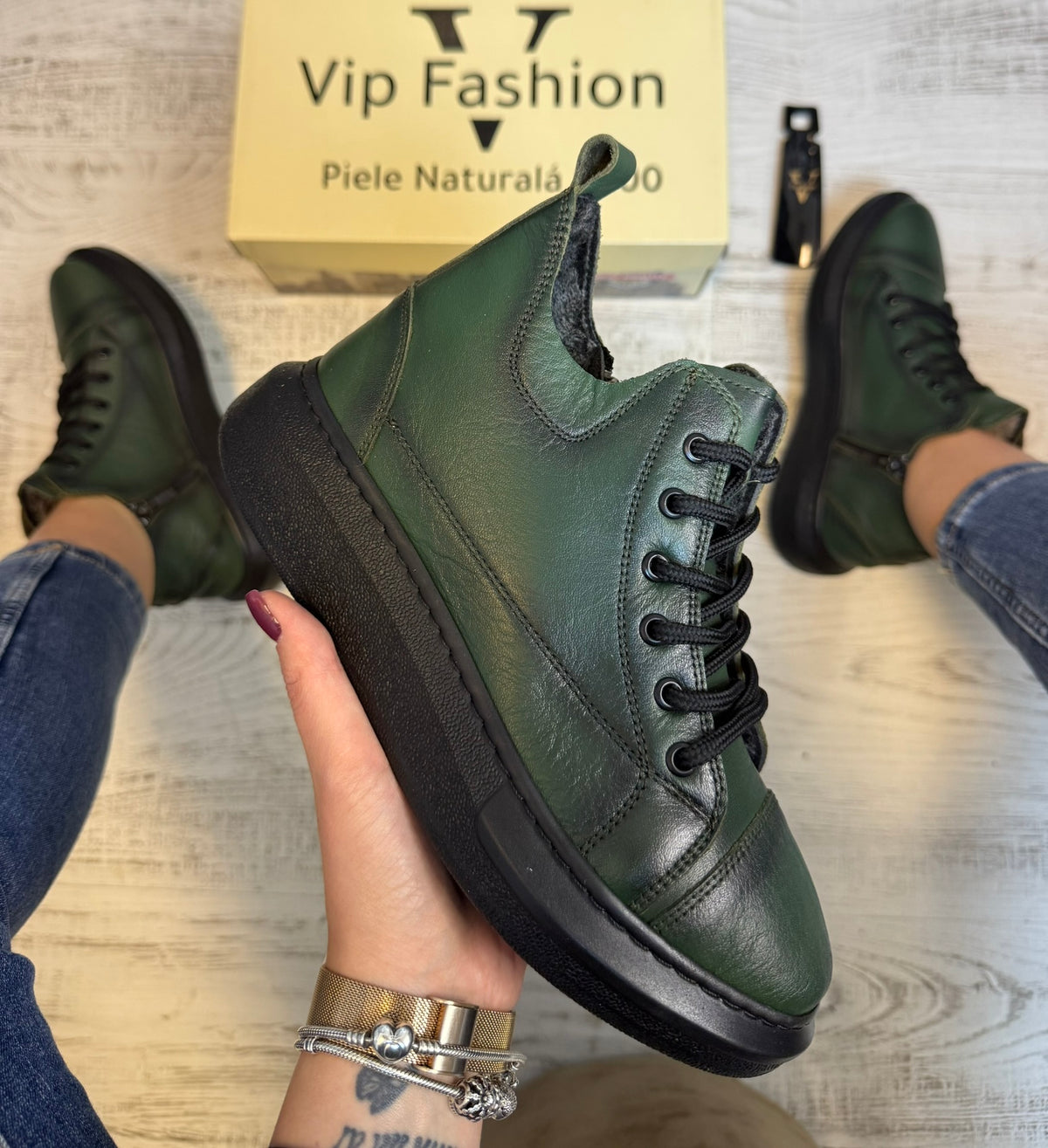 Ghete imblanite  din piele naturală 100% , confortabile și rezistențente COD 888