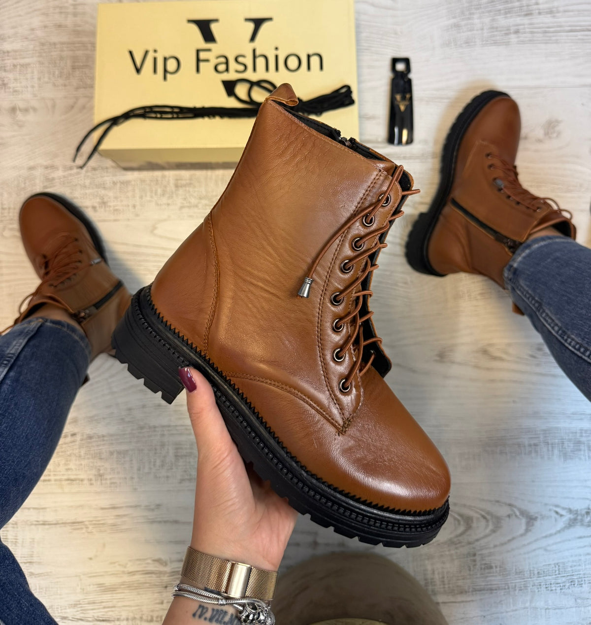 Ghete din piele naturală pentru femei,  confortabile și rezistențente COD 884