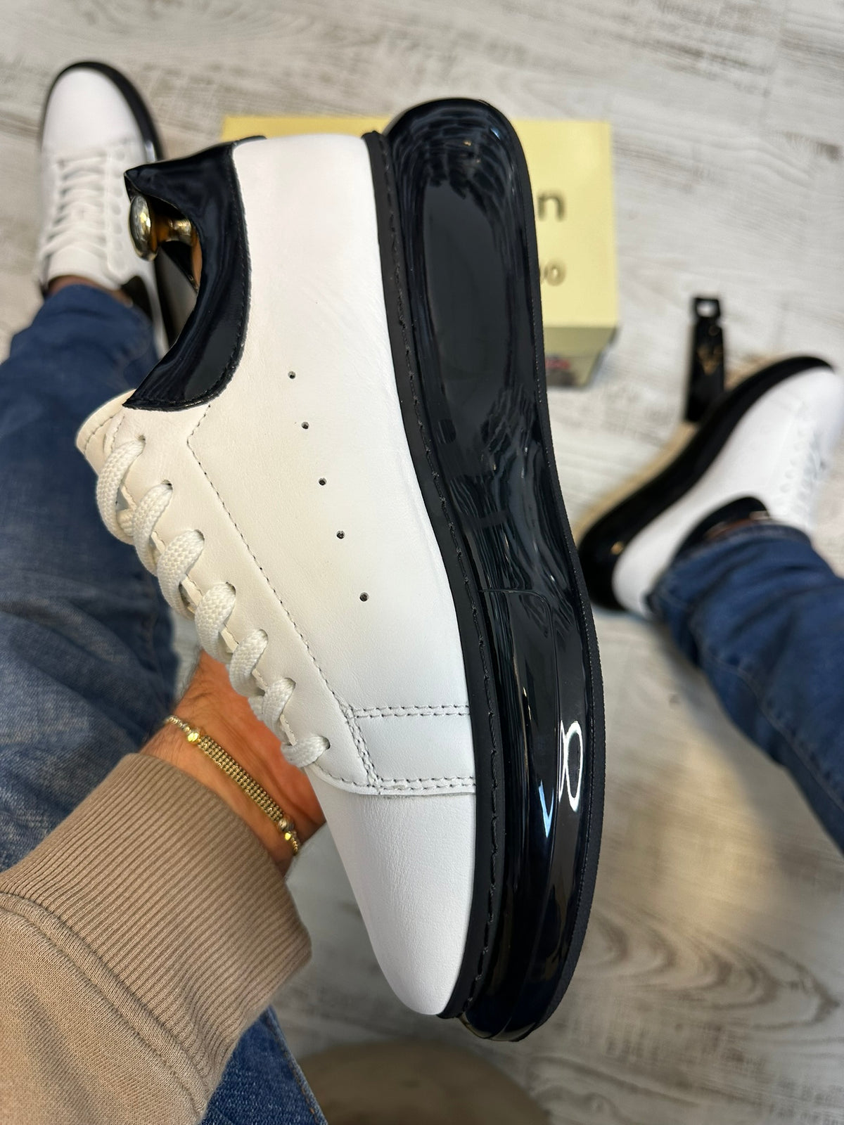 Pantofi Sport barbati Premium ,Talpa Silicon , Alb talpa Neagra Piele Naturala cod 894