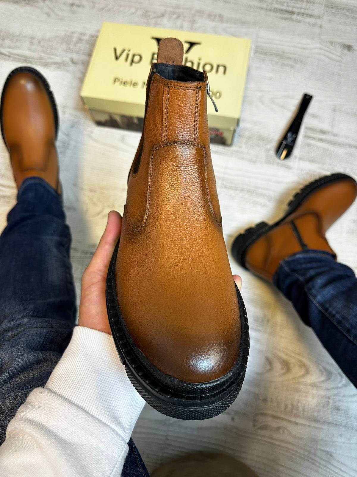 Ghete Moderne Maro din Piele Naturală 100 % pentru Bărbați COD 904