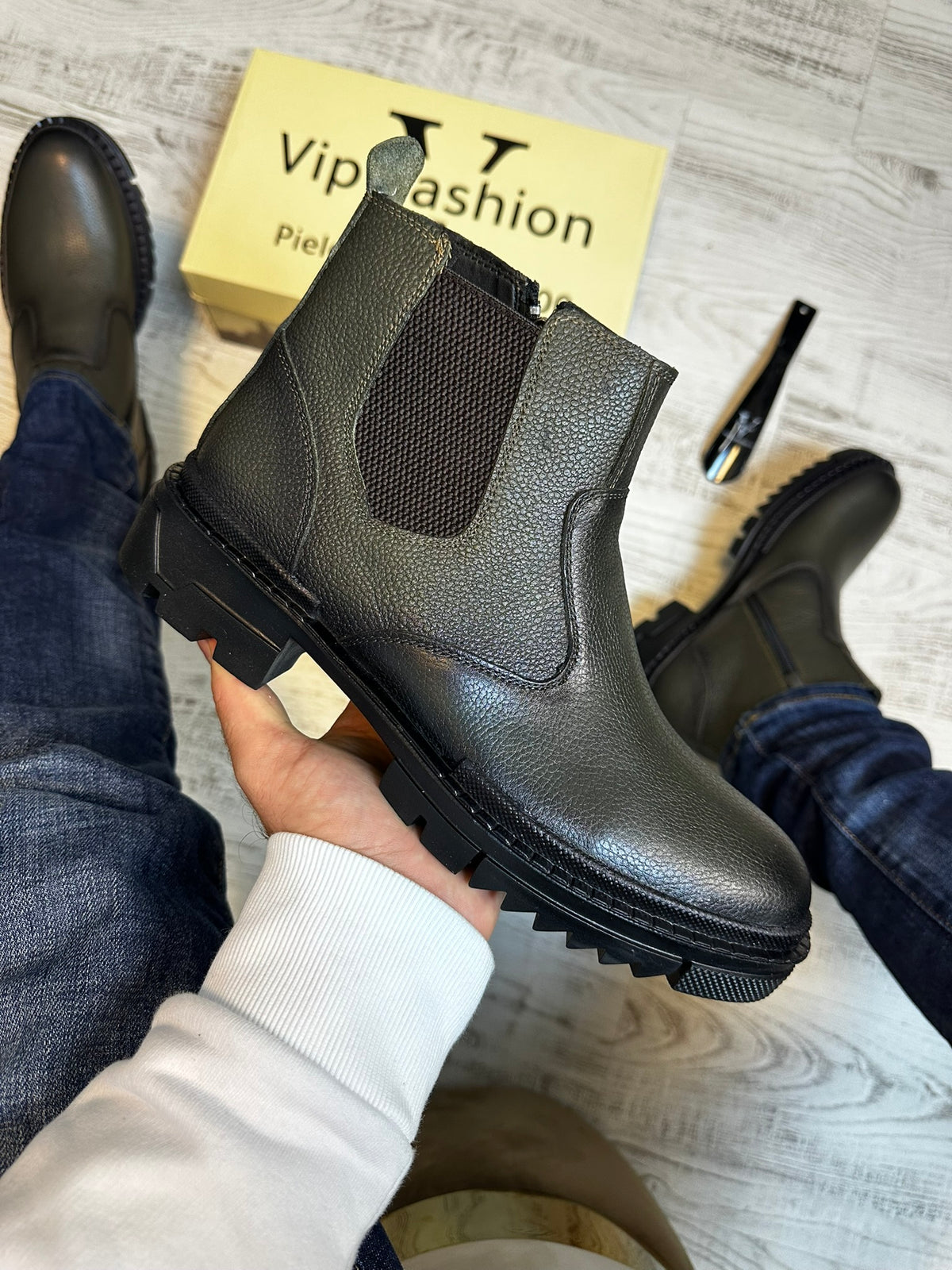 Ghete Moderne Khaki din Piele Naturală 100 % pentru Bărbați COD 902