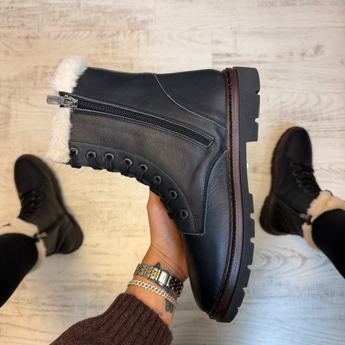 Ghete din piele naturală 100% Inalte Imblanite, Black Butterfly confortabile și rezistențente COD 181